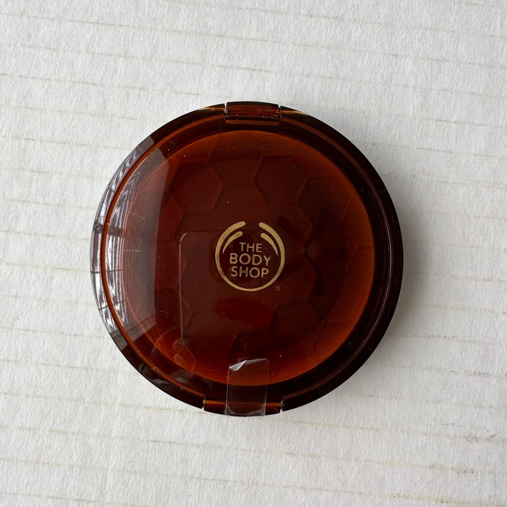 The Body Shop Bronzer
Shade 03 Medium Matte